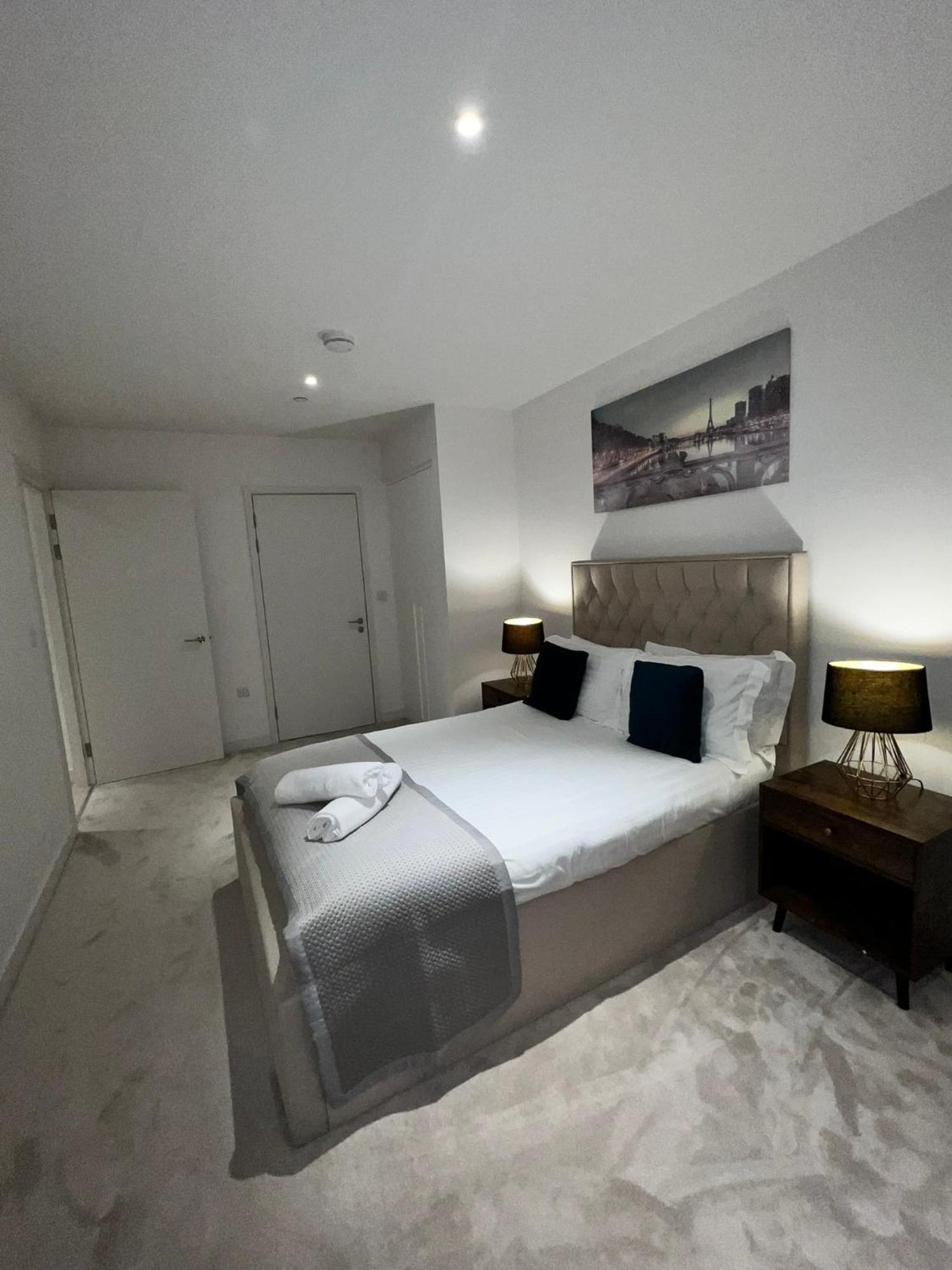 Stylish Apartment Docklands ลอนดอน ภายนอก รูปภาพ
