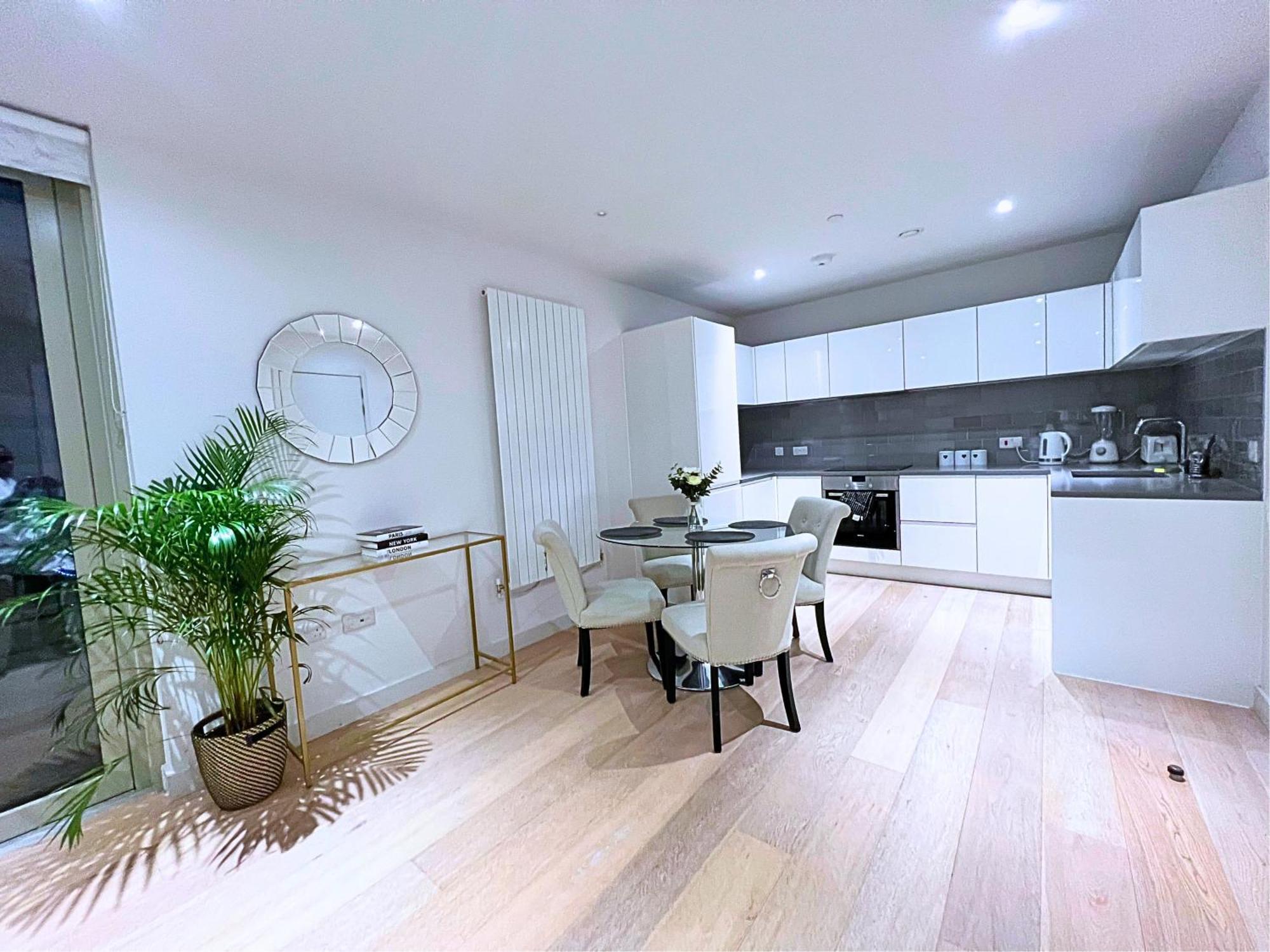Stylish Apartment Docklands ลอนดอน ภายนอก รูปภาพ
